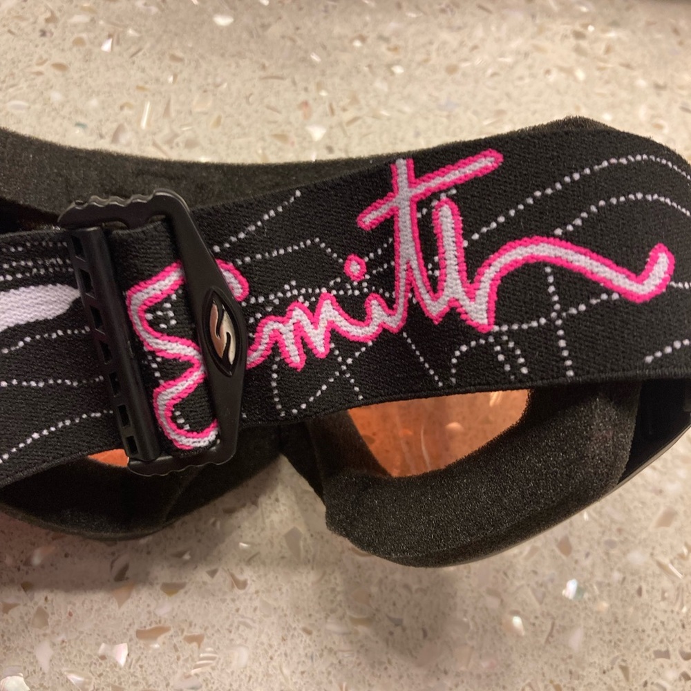 Smith Optics Goggles - Picture 4 of 7